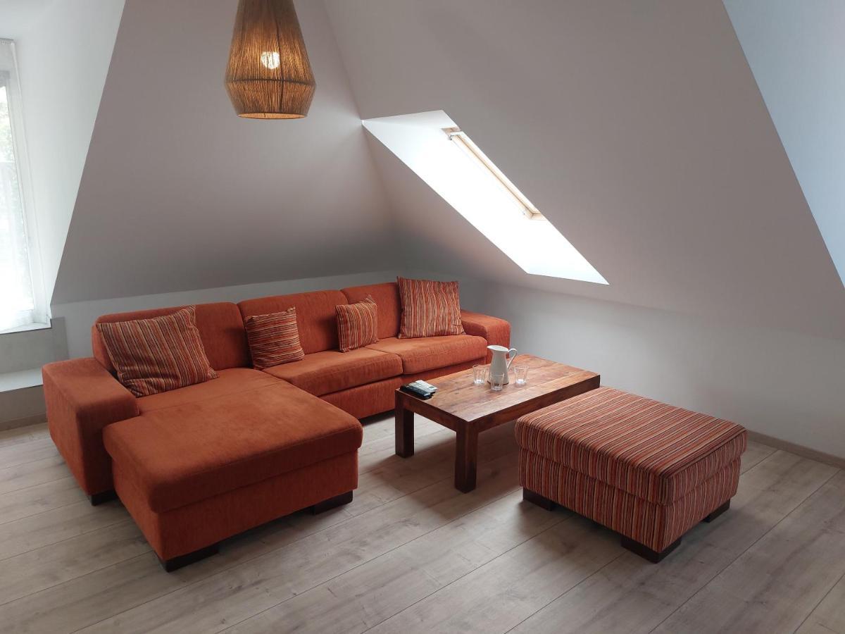 Appartement Utulny V 4 *